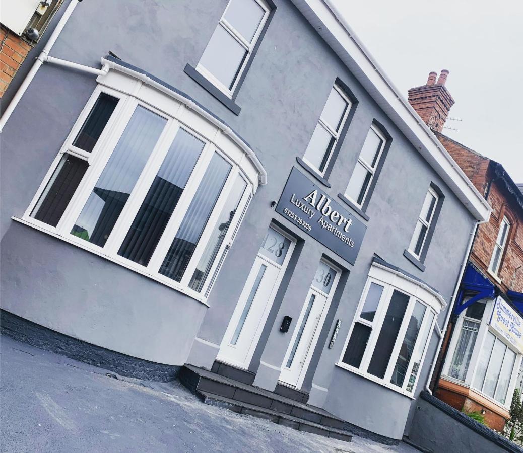 Albert Luxury Hottub & Jacuzzi Apartments Blackpool Ngoại thất bức ảnh